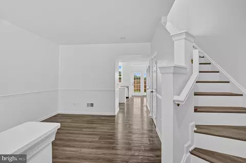 Entry Way - 20970 Killawog Ter, Ashburn, VA 20147 photo 1 of 13