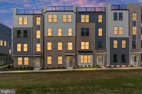 20804 Cloongee Ter, Sterling, VA 20166