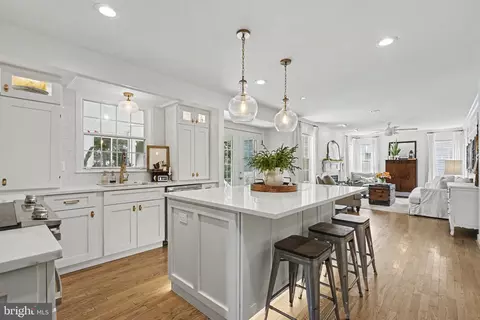 Kitchen - 20670 Citation Dr, Ashburn, VA 20147 photo 2 of 8