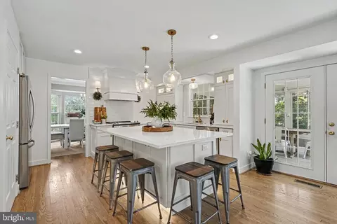 Kitchen - 20670 Citation Dr, Ashburn, VA 20147 photo 1 of 8