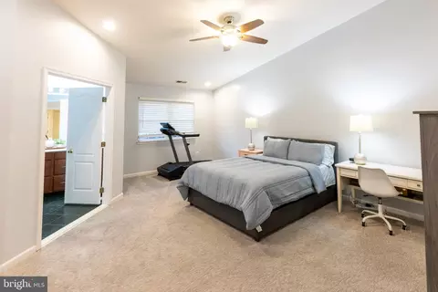 Bedroom - 42752 Locklear Ter, Chantilly, VA 20152 photo 1 of 4