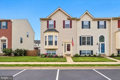 533 Tuliptree Sq NE, Leesburg, VA 20176