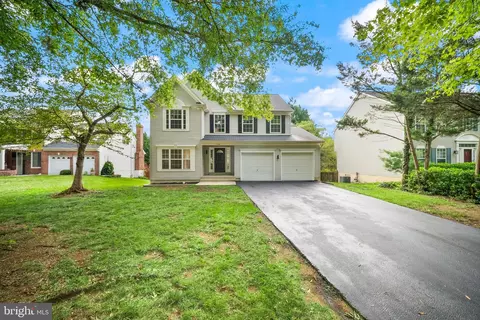406 Georgetown Ct NE, Leesburg, VA 20176