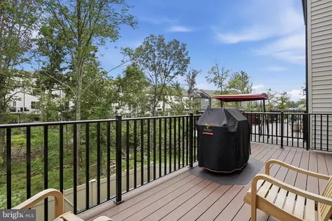 Exterior - 22976 Copper Tree Ter, Ashburn, VA 20148 photo 2 of 3