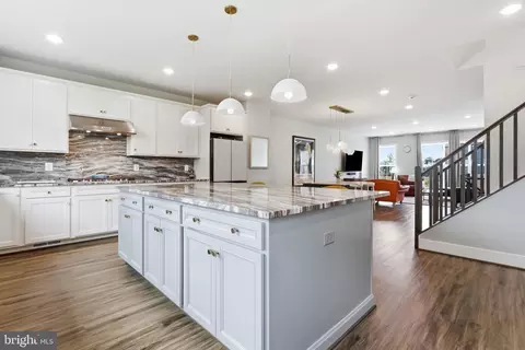 Entry Way - 22976 Copper Tree Ter, Ashburn, VA 20148 photo 4 of 8