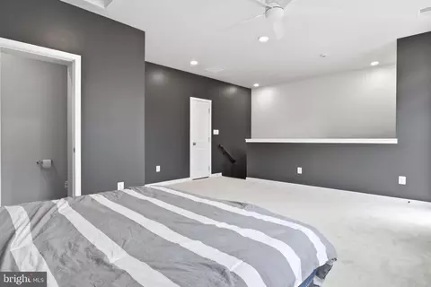 Bedroom - 22976 Copper Tree Ter, Ashburn, VA 20148 photo 3 of 8