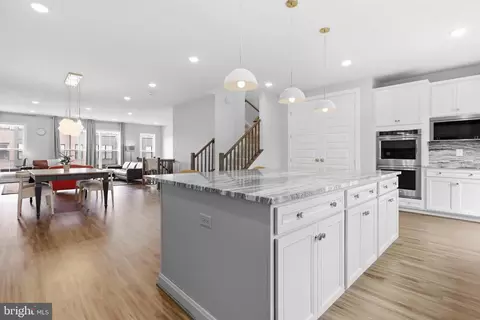 Entry Way - 22976 Copper Tree Ter, Ashburn, VA 20148 photo 3 of 8