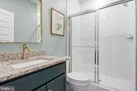 Bath - 22976 Copper Tree Ter, Ashburn, VA 20148 photo 3 of 3