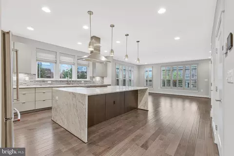 Kitchen - 42384 Soave Dr, Brambleton, VA 20148 photo 1 of 4
