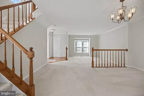 Living - 21130 Winding Brook Sq, Ashburn, VA 20147 photo 9 of 11