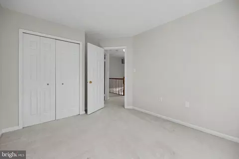 Bedroom - 21130 Winding Brook Sq, Ashburn, VA 20147 photo 5 of 8
