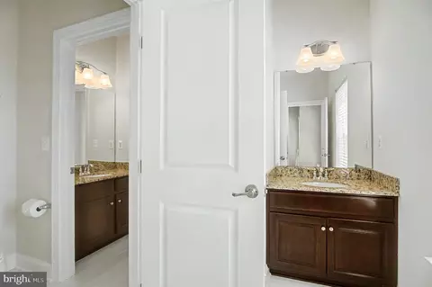 Entry Way - 26647 Foxwarren Way, Chantilly, VA 20152 photo 14 of 17