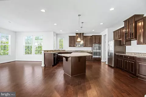 Kitchen - 26647 Foxwarren Way, Chantilly, VA 20152 photo 2 of 6