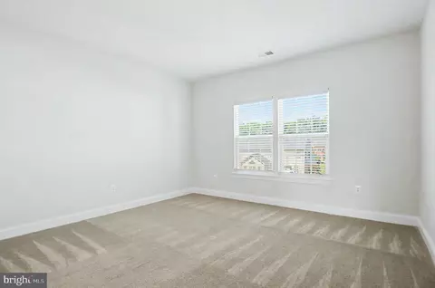 Bedroom - 26647 Foxwarren Way, Chantilly, VA 20152 photo 3 of 7