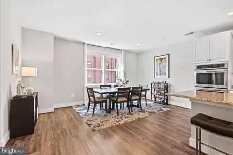 Dining - 20536 Milbridge Ter, Ashburn, VA 20147 photo 2 of 4