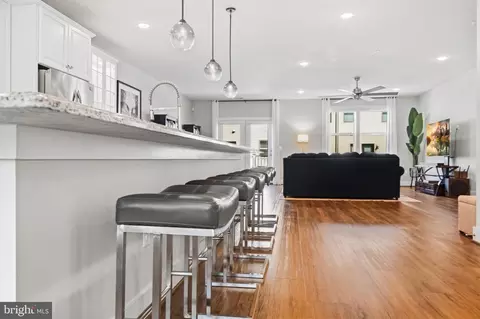 Entry Way - 20536 Milbridge Ter, Ashburn, VA 20147 photo 7 of 15