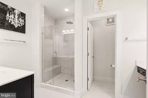 Bath - 20536 Milbridge Ter, Ashburn, VA 20147 photo 1 of 5