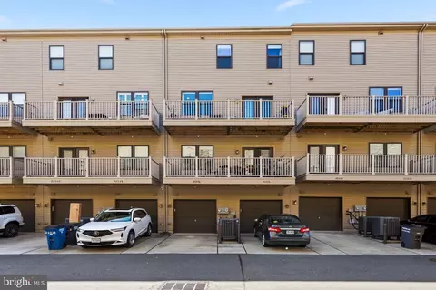 Exterior - 20536 Milbridge Ter, Ashburn, VA 20147 photo 4 of 9