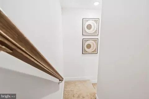 Entry Way - 20536 Milbridge Ter, Ashburn, VA 20147 photo 14 of 15