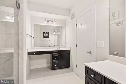 Bath - 20536 Milbridge Ter, Ashburn, VA 20147 photo 2 of 5