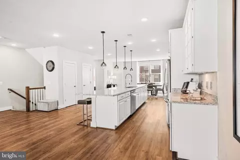 Entry Way - 20536 Milbridge Ter, Ashburn, VA 20147 photo 5 of 15