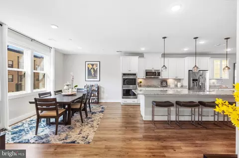 Dining - 20536 Milbridge Ter, Ashburn, VA 20147 photo 1 of 4