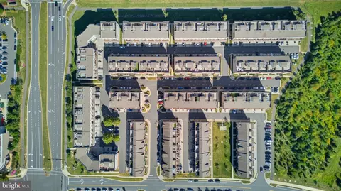 View/Area - 20536 Milbridge Ter, Ashburn, VA 20147 photo 5 of 10