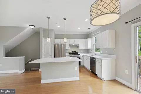 Kitchen - 21776 Jarvis Sq, Ashburn, VA 20147 photo 1 of 1