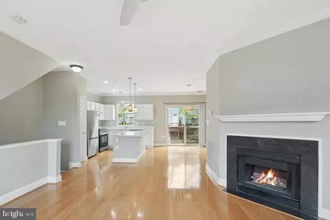 Living - 21776 Jarvis Sq, Ashburn, VA 20147 photo 3 of 4