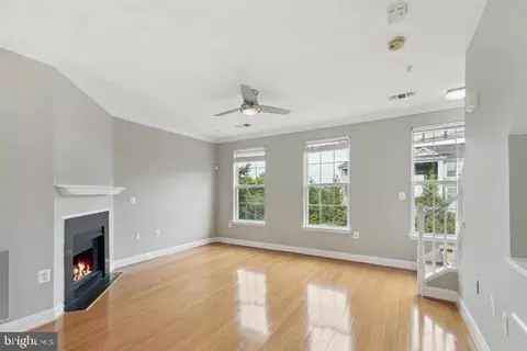 Living - 21776 Jarvis Sq, Ashburn, VA 20147 photo 4 of 4