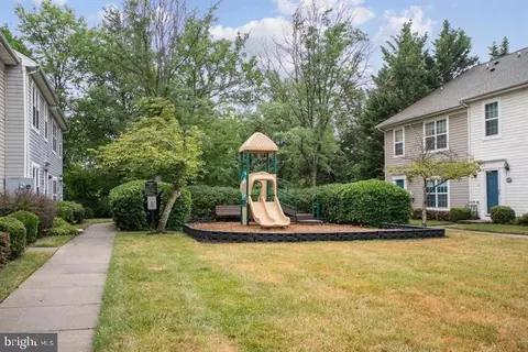 Exterior - 21776 Jarvis Sq, Ashburn, VA 20147 photo 6 of 6