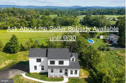 45 S Loudoun St #A-1, Lovettsville, VA 20180