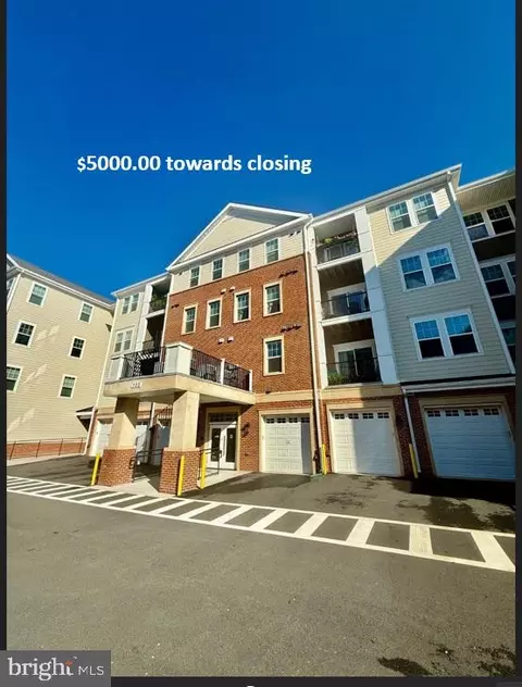 700 Mount Airy Ter NE #202, Leesburg, VA 20176