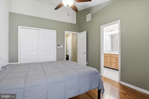 Bedroom - 25114 Monteith Ter, Chantilly, VA 20152 photo 2 of 8