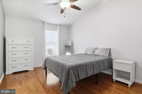 Bedroom - 25114 Monteith Ter, Chantilly, VA 20152 photo 7 of 8