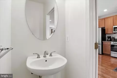 Entry Way - 25114 Monteith Ter, Chantilly, VA 20152 photo 2 of 2
