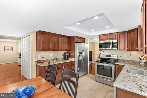 Kitchen - 115 Coffee Tree Ct, Sterling, VA 20164 photo 5 of 6