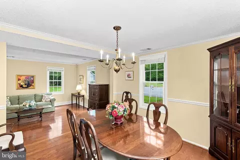 Dining - 115 Coffee Tree Ct, Sterling, VA 20164 photo 4 of 5