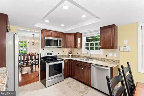 Kitchen - 115 Coffee Tree Ct, Sterling, VA 20164 photo 2 of 6