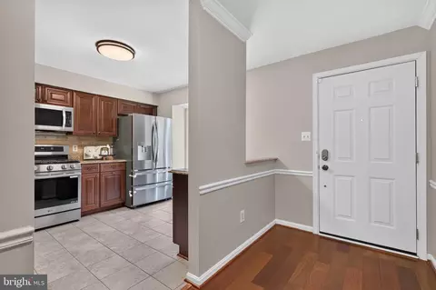 Entry Way - 45577 Hutchens Sq, Sterling, VA 20166 photo 1 of 3