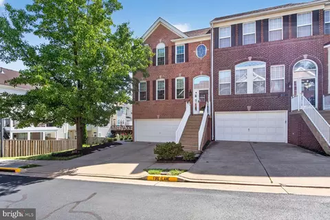 209 Spencer Ter SE, Leesburg, VA 20175