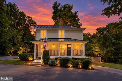 18280 Clayton Hall Rd, Bluemont, VA 20135