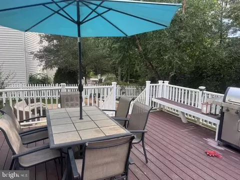 Exterior - 20235 Leier Pl, Ashburn, VA 20147 photo 6 of 7