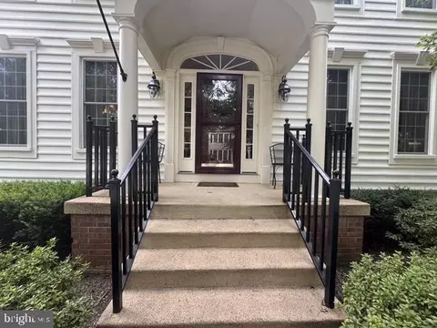 Exterior - 20235 Leier Pl, Ashburn, VA 20147 photo 2 of 7