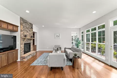 Living - 42755 Chatelain Cir, Brambleton, VA 20148 photo 5 of 9