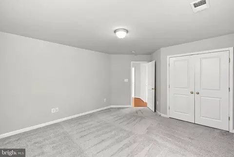Bedroom - 42755 Chatelain Cir, Brambleton, VA 20148 photo 6 of 7