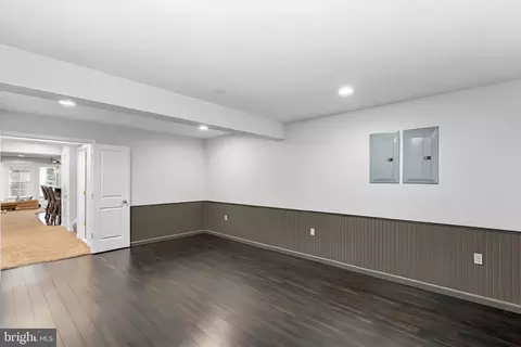 Entry Way - 42755 Chatelain Cir, Brambleton, VA 20148 photo 5 of 5