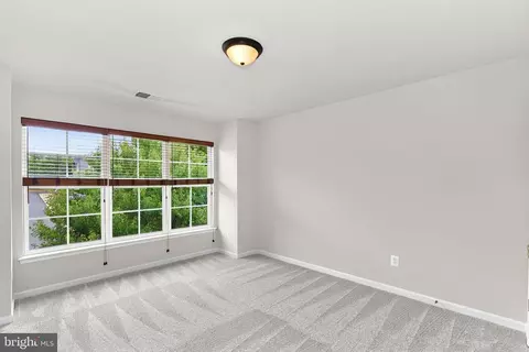 Bedroom - 42755 Chatelain Cir, Brambleton, VA 20148 photo 5 of 7