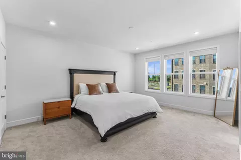 Bedroom - 42660 Darala Dr, Ashburn, VA 20147 photo 1 of 5