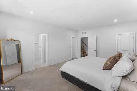 Bedroom - 42660 Darala Dr, Ashburn, VA 20147 photo 3 of 5